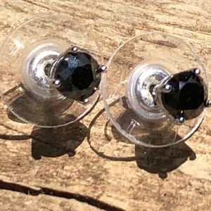 14 karat white gold - black diamond earrings